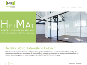 Screenshot der Webseite des Architekturbüros Hoffmeister mit Navigationsleiste, großem Schriftzug Heimat und Innenaufnahme eines modernen Gebäudes.